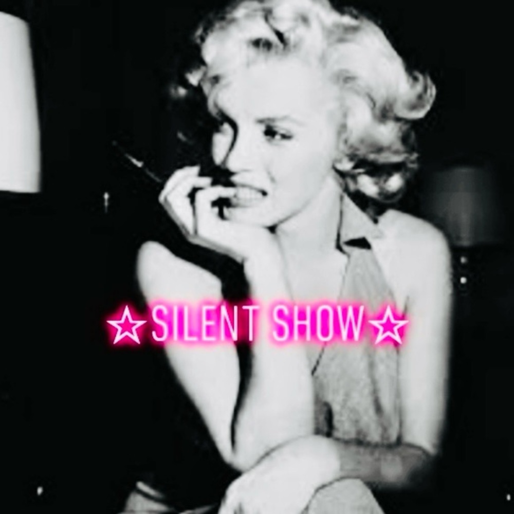 LUXE BAGS - SILENT SHOW STARTS SOON